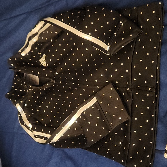NEW BABY GIRL 4T ADIDAS POLKA-DOT TOP AND BOTTOM SET. - Picture 2 of 9
